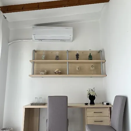 Sea View Loft בית אירוח
